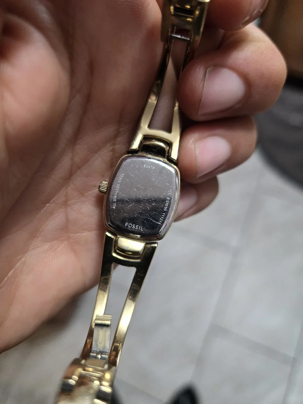 Fossil Women's Gold Tone Slim Bangle Watch with White Dial